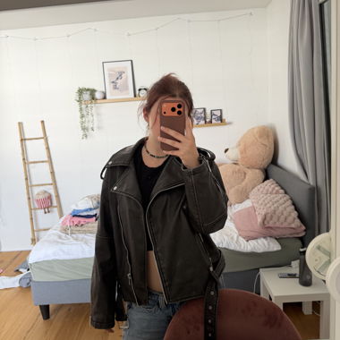 Veste en similicuir noire