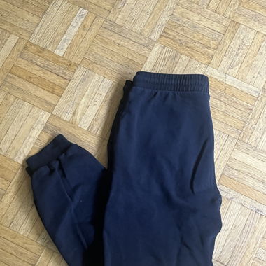 black sweatpants