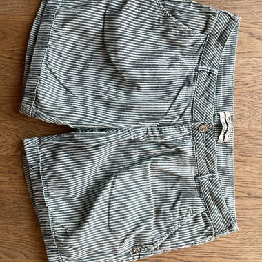 Pantalon d'été rayé