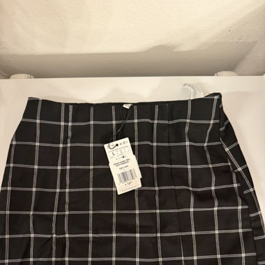 Chic Stradivarius Mini Skirt – Effortless Style