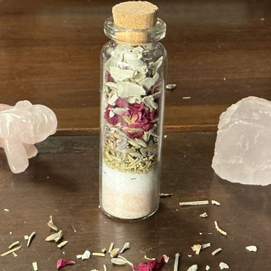 Handgemachtes Ritual-Glas mit Rosenquarz  