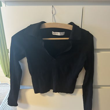 Schwarzes Top