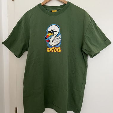 T-shirt verde con logo