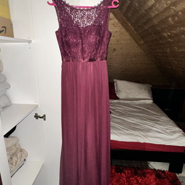 Elegantes Abendkleid zu verkaufen
