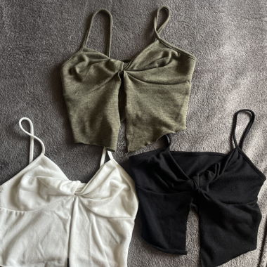 Set da 3 top con spalline sottili