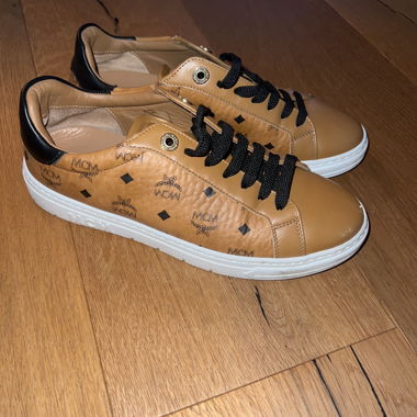 MCM Sneaker