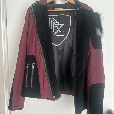 Bicolour burgundy and black hooded jacket