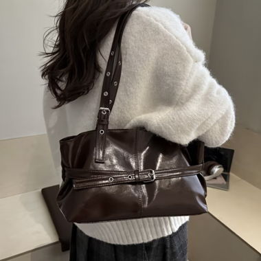 Borsa a tracolla marrone con cintura