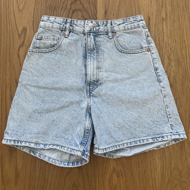 Kurze Shorts von Zara, 2x getragen