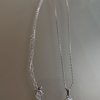 Collier en argent avec pendentif en zirconium