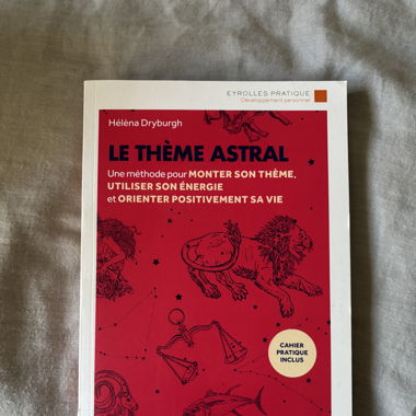 Le thème astral - Hélèna Dryburgh