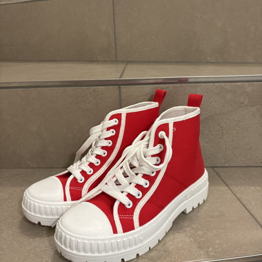 Rote Schuhe