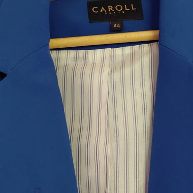 Blauer Blazer von Caroll 42–44