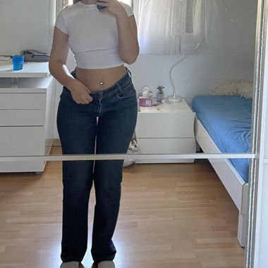 dark blue jeans