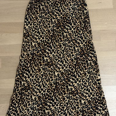 Leopard Print Midi Skirt