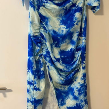 Pretty Off-Shoulder Fitted Dress