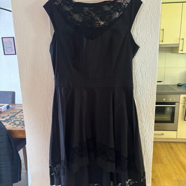 Abito nero in pizzo XL