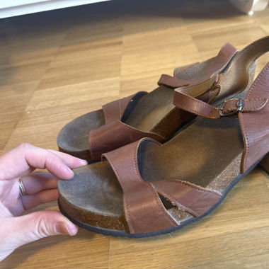 Scholl sandals size 40
