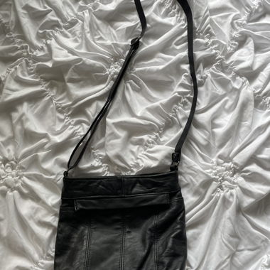 Borsa a tracolla in pelle nera