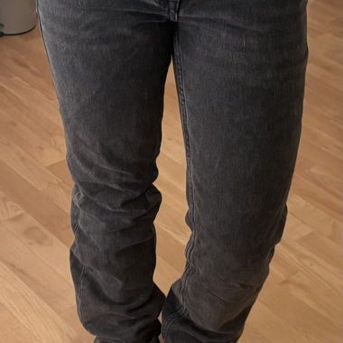 Schwarze Straight Jeans