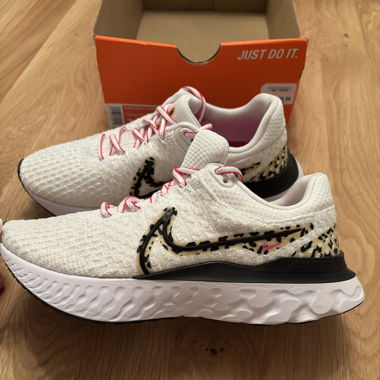 Nike React Infinity FK 3 NEUVES taille 38