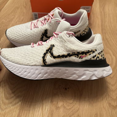 Nike React Infinity FK 3 NEUVES taille 38