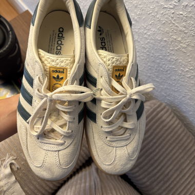 Adidas Gazelle Sneaker