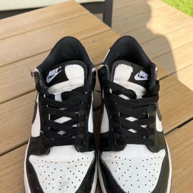 Nike panda 37.5