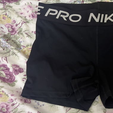 Nike Pros Size L