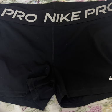 Nike Pros Size L