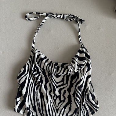 Zebra Top mit Rückenausschnitt