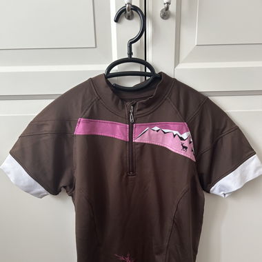 sports top