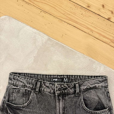 Graue Baggy Jeans