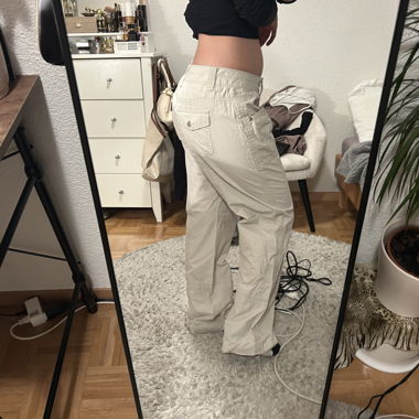 Pantalon cargo beige pour femme