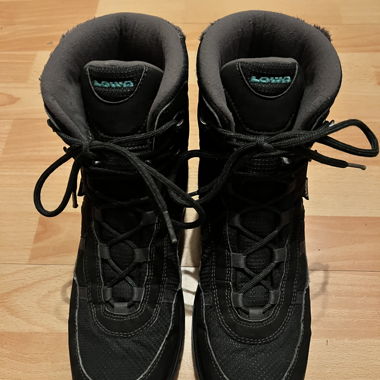 Lowa winter boots