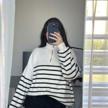 Gestreifter Pullover mit Zipper 