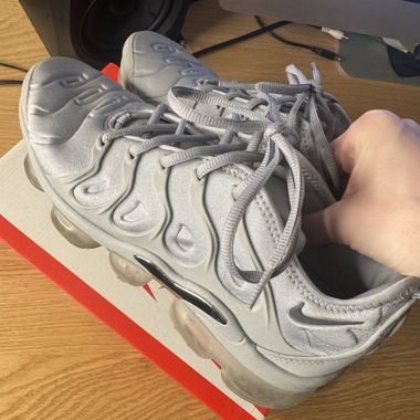 Nike Air VaporMax Plus Gr. 40,5 cool grey