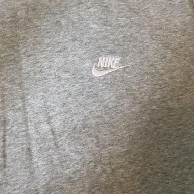 Grauer Nike hoodie
