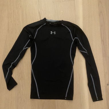  UNDER ARMOUR Compression Shirt