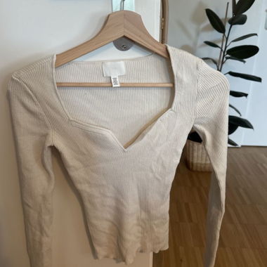 H&M long-sleeve côtelé crème XS