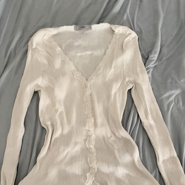 Cardigan côtelé crème