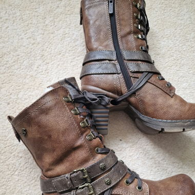 Mustang Boots