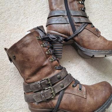 Mustang Boots