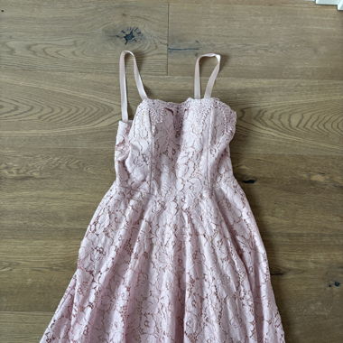 rosa Trägerkleid