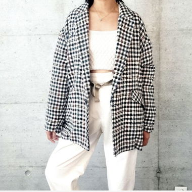 Stunning blazer from Zara.  100% polyester