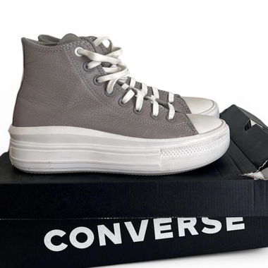 CONVERSE - Chuck Taylor