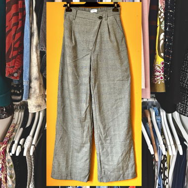 BERSHKA Pants size 38
