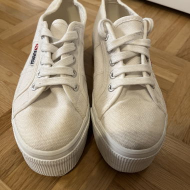 Scarpe superga