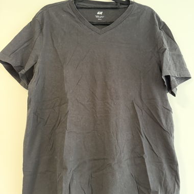 Lot de t-shirts H&M à encolure en V