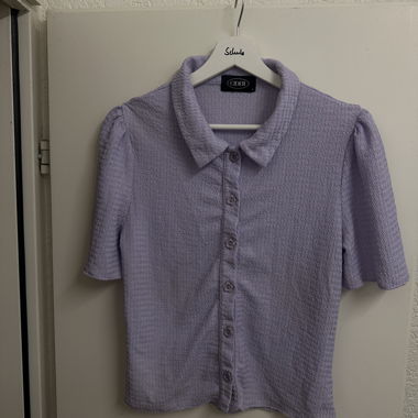 Blusa a maniche corte lilla di Cider